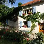 La Maison Dans La Brie בית נופש Saint-Augustin (Seine-et-Marne)